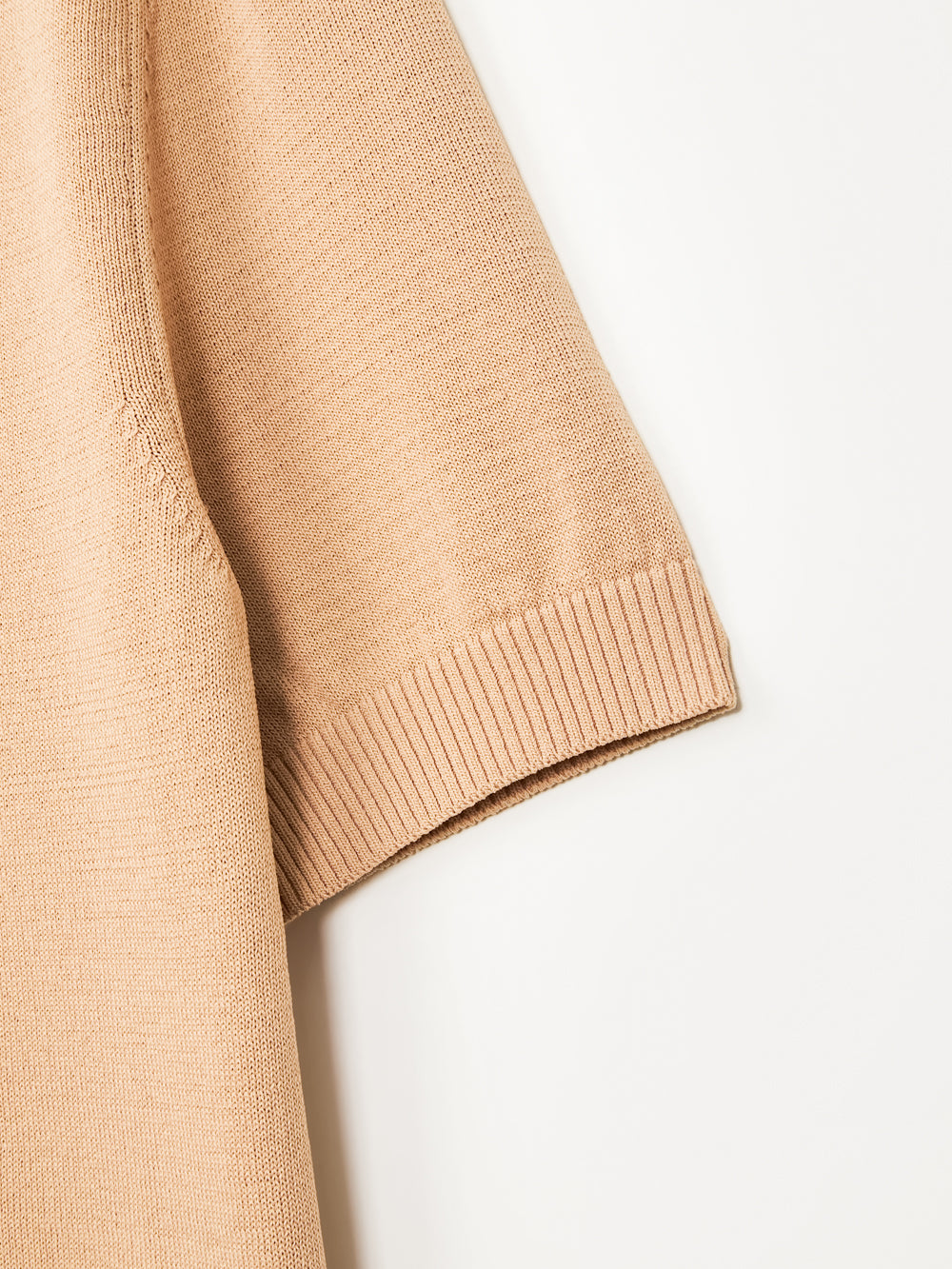 UTAA サハラボールドロゴクラシックニット ベージュ : Women's