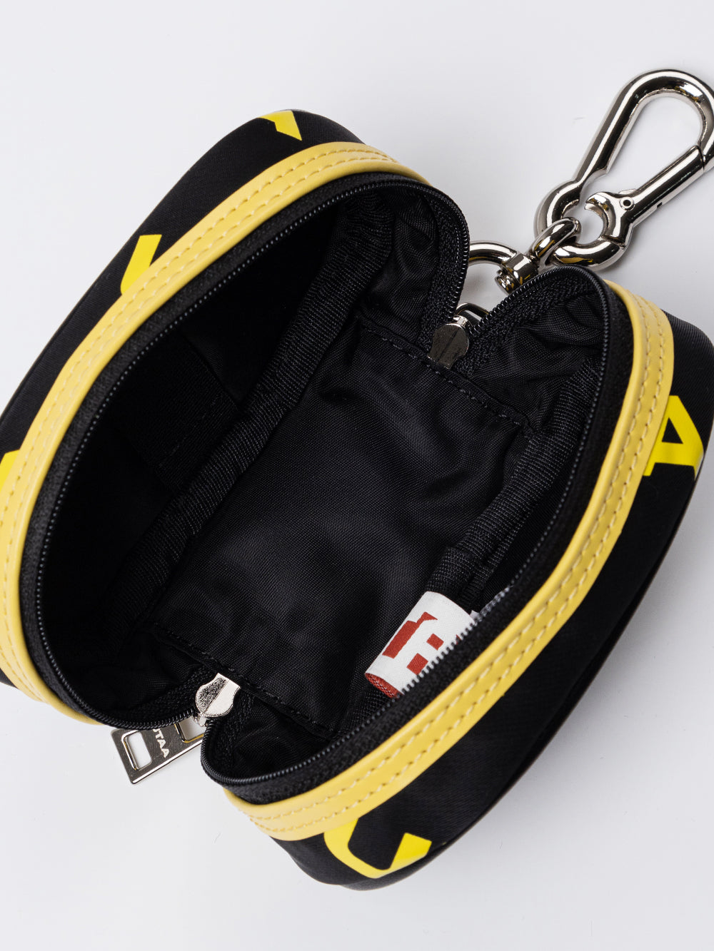 ユタ ロゴウェーブボールポーチ