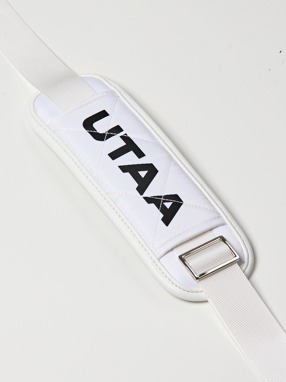 ユタ ダイヤキルティングハーフバッグ