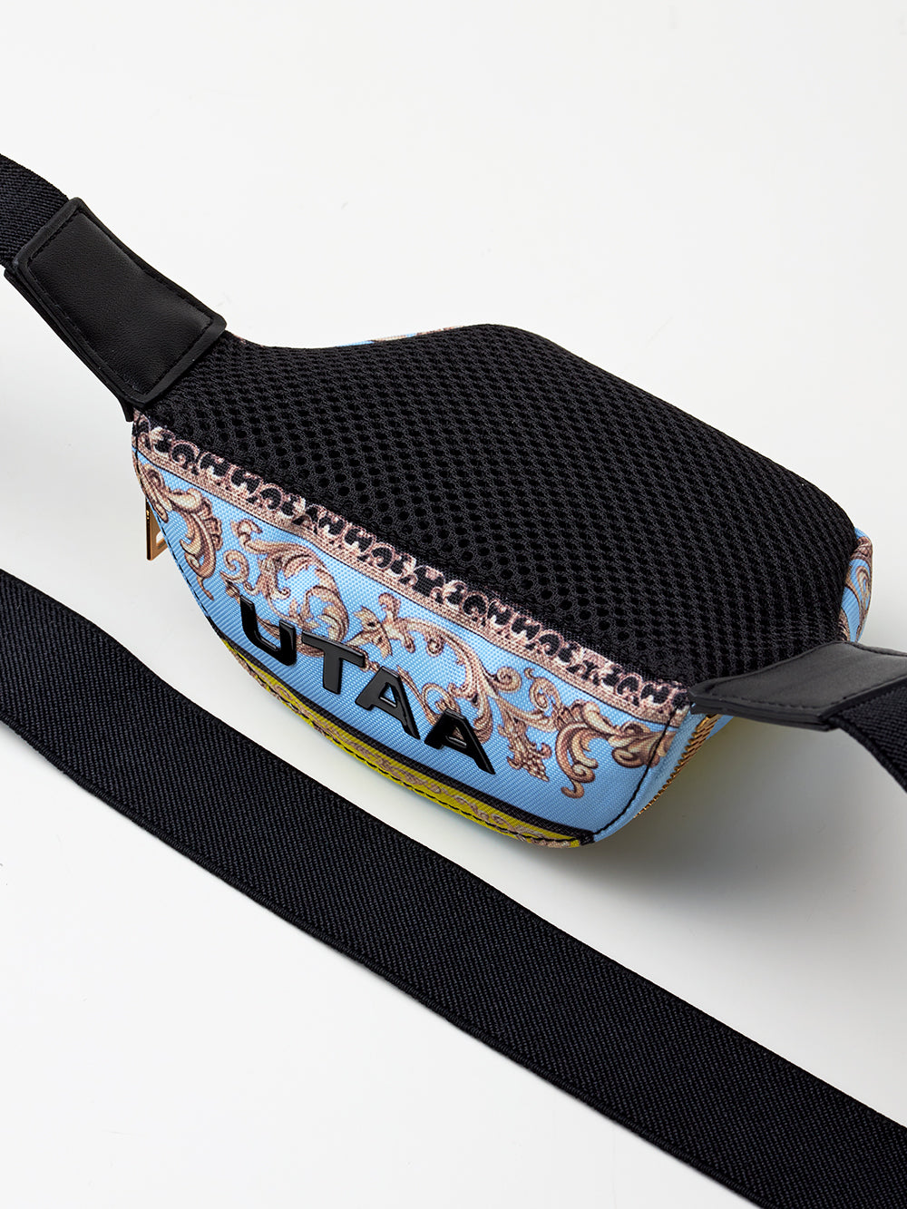ユタ バロックベルトバッグ