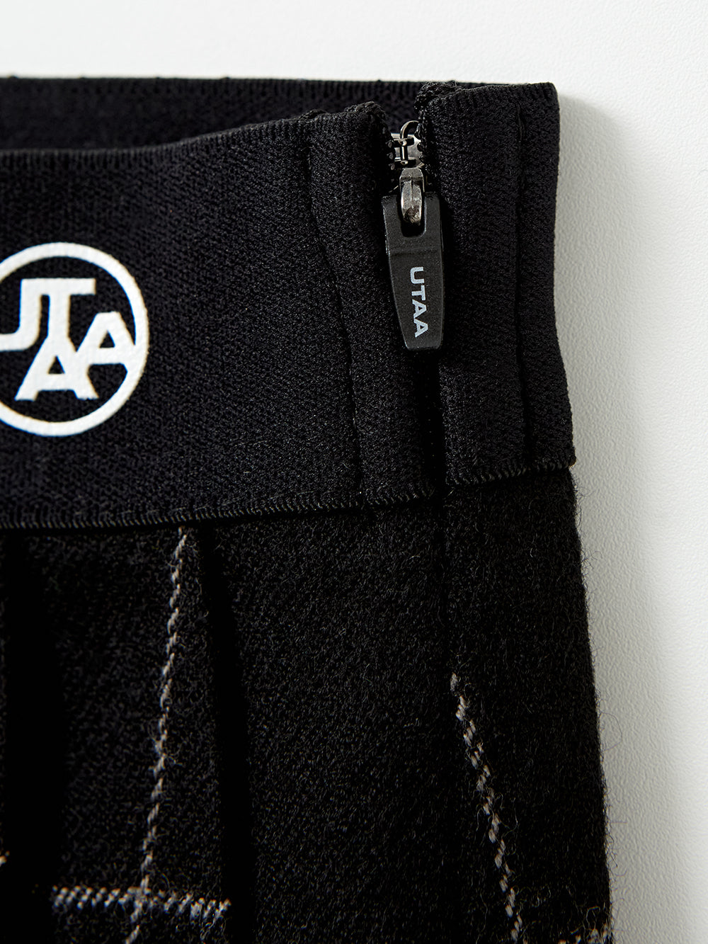 ユタ ウールチェックプリーツスカート