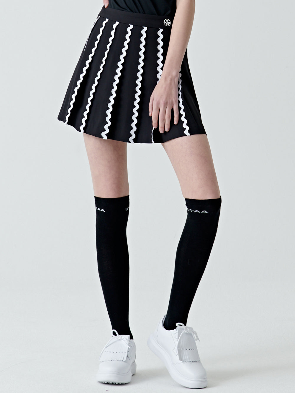 UTAA Tildeウェーブプリーツスカート ブラック : Women's