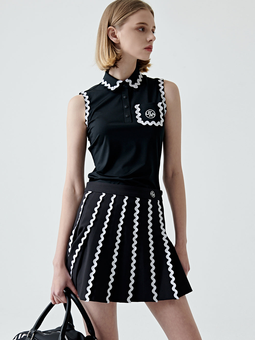 UTAA Tildeウェーブプリーツスカート ブラック : Women's