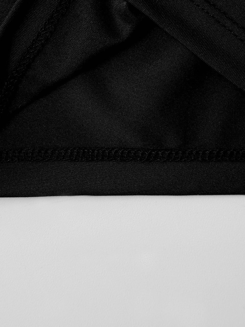 ユタ ロゴトラックバンディングロングプリーツスカート