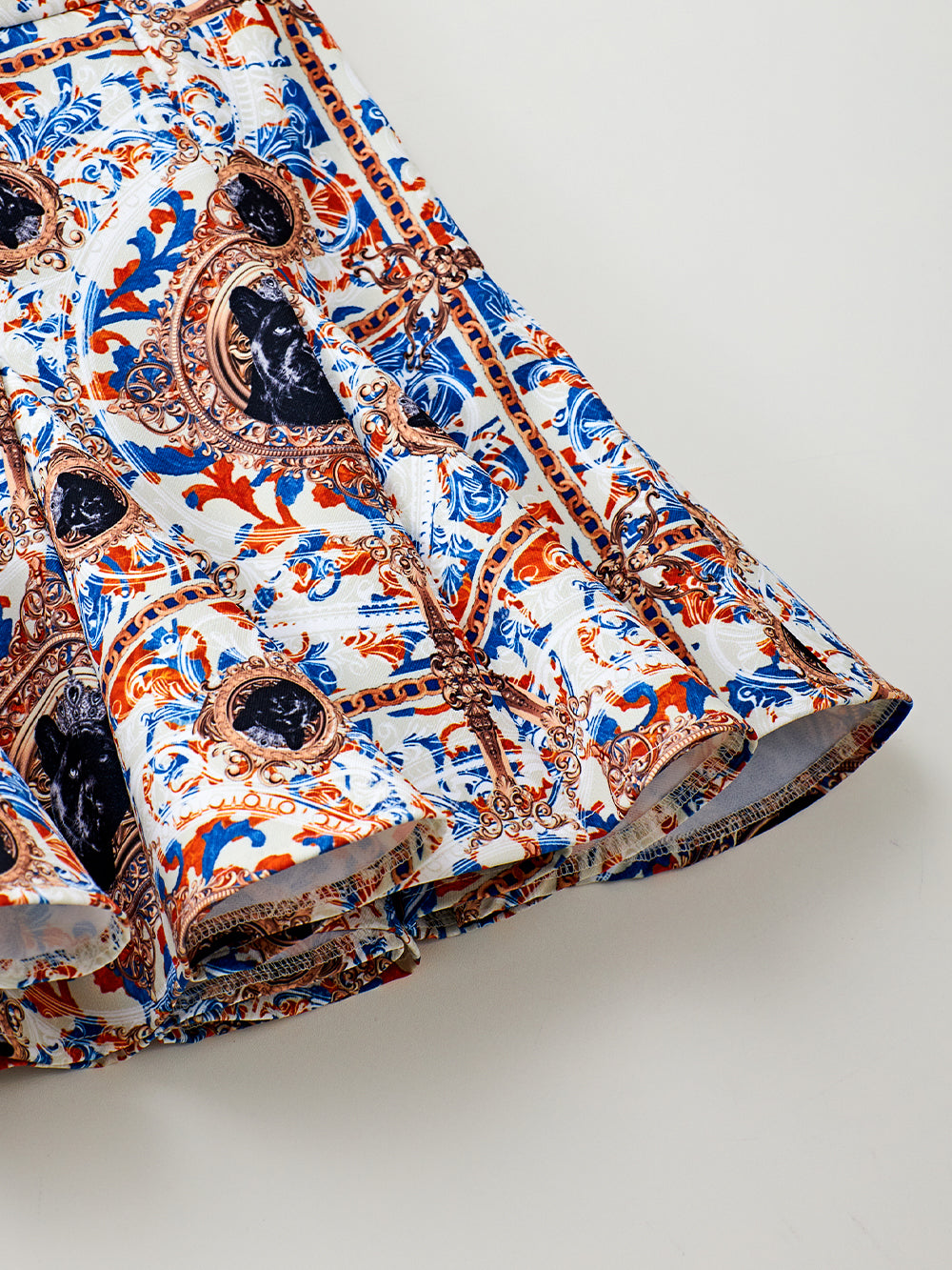 ユタ アポロバロックブルームフレアスカート