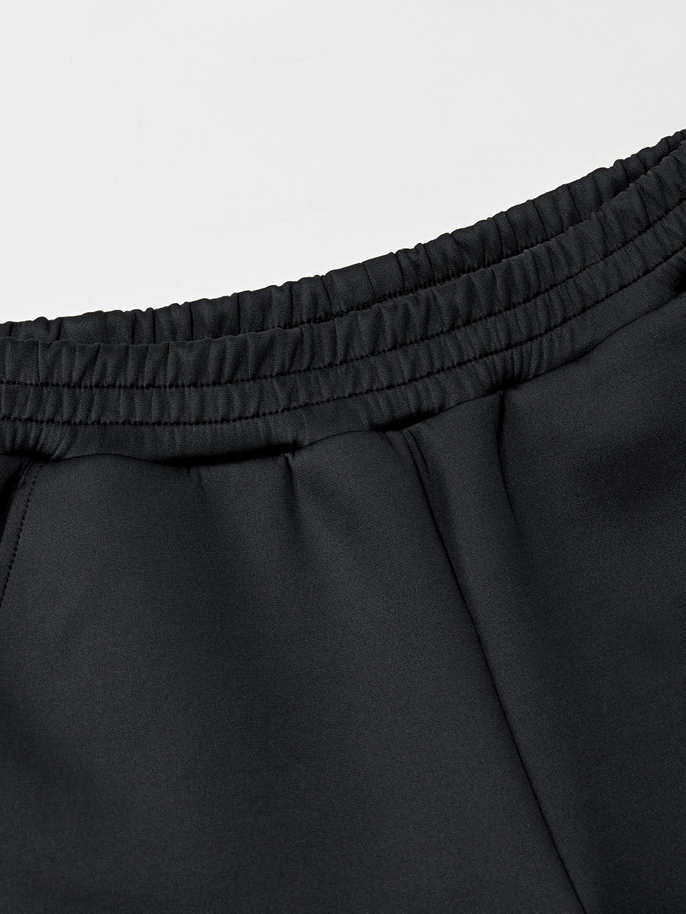 UTAA シンボルネオプレンベーシックジョガーパンツ ブラック : Women's