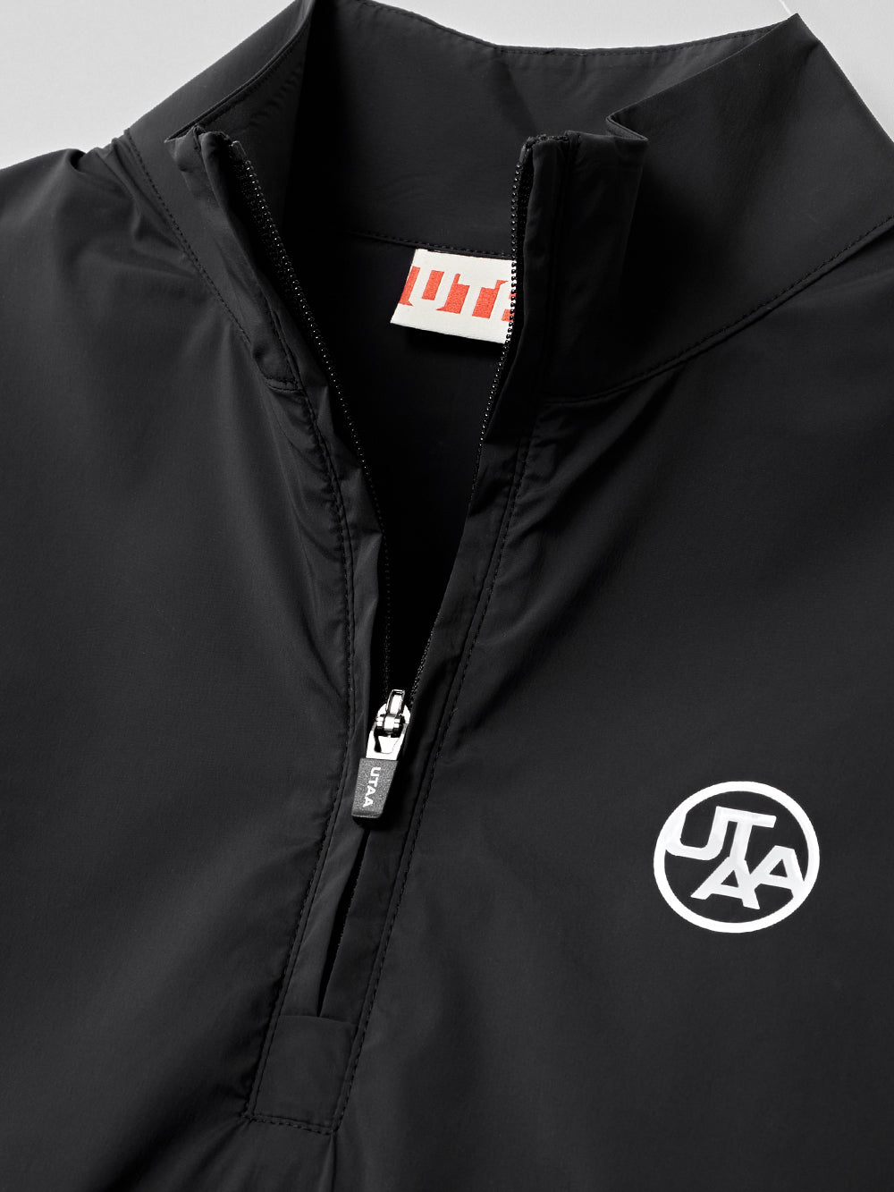 ユタ テープロゴハーフジップアップウィンドブレーカー (女性用)