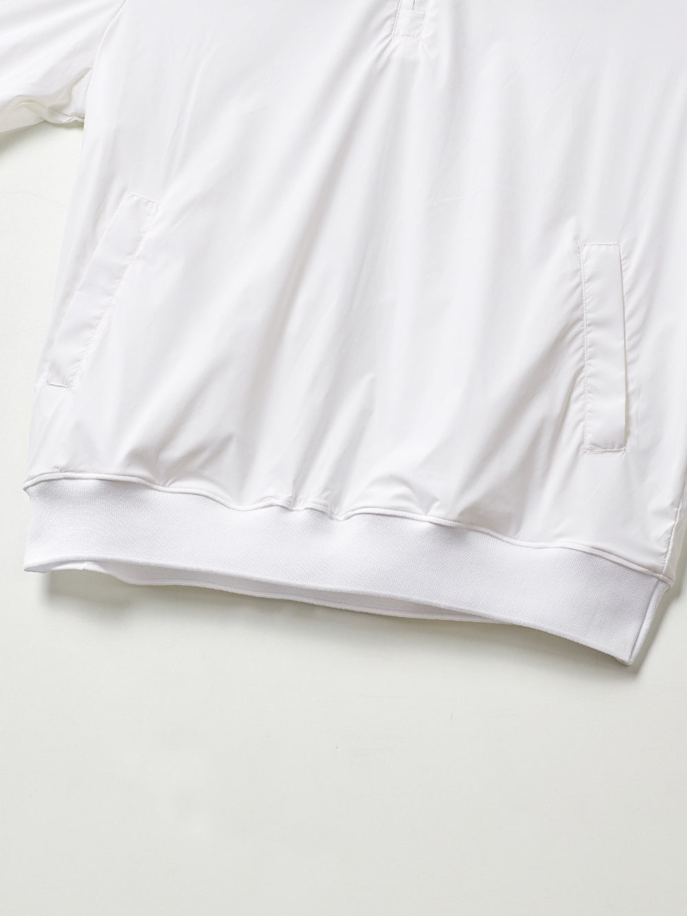 ユタ テープロゴハーフジップアップウィンドブレーカー (女性用)