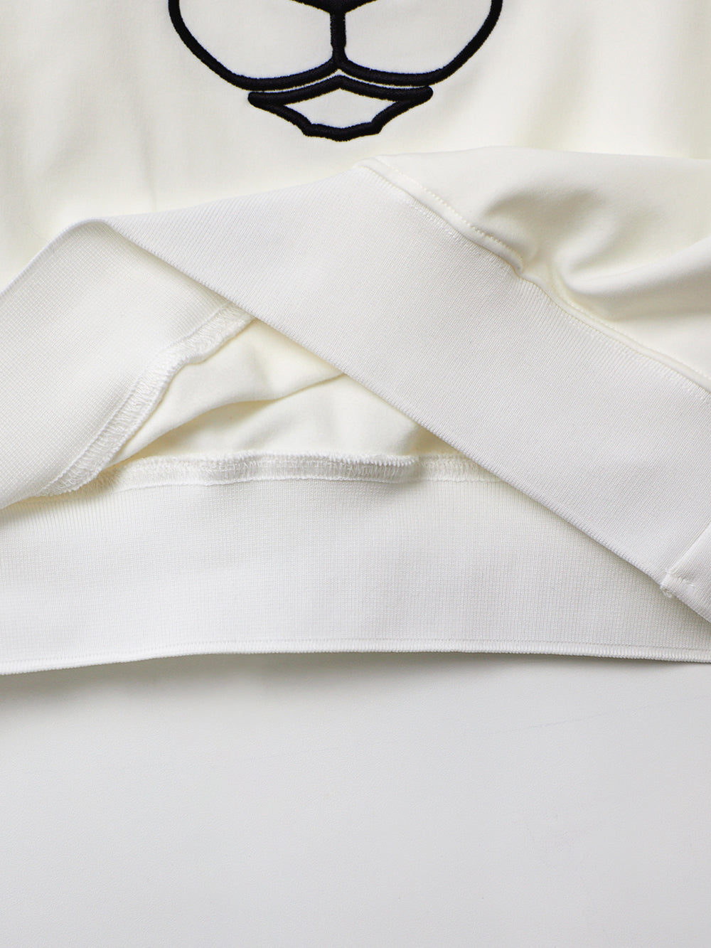 ユタ パンサーキュービッククラウンスウェットシャツ (男性用)