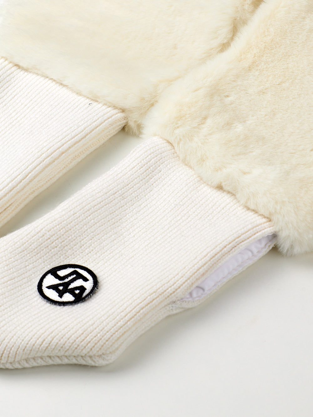 ユタ ベーシックシンボルスノーファーニットマフラー (女性用)