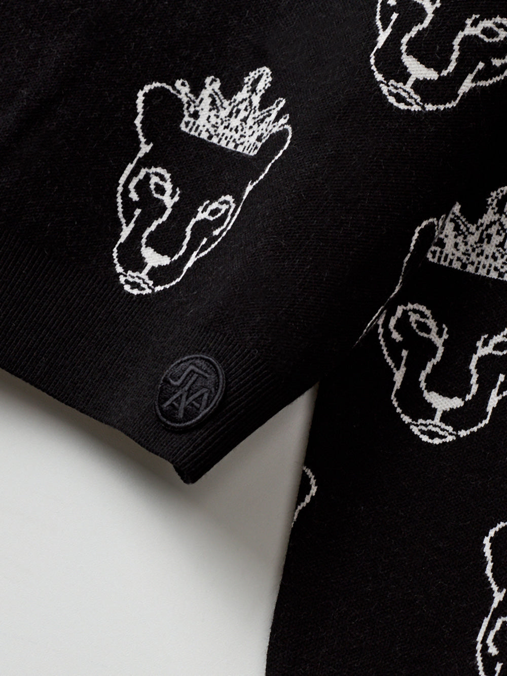 ユタ クラウンパンサーワッペンパターンニット (男性用)