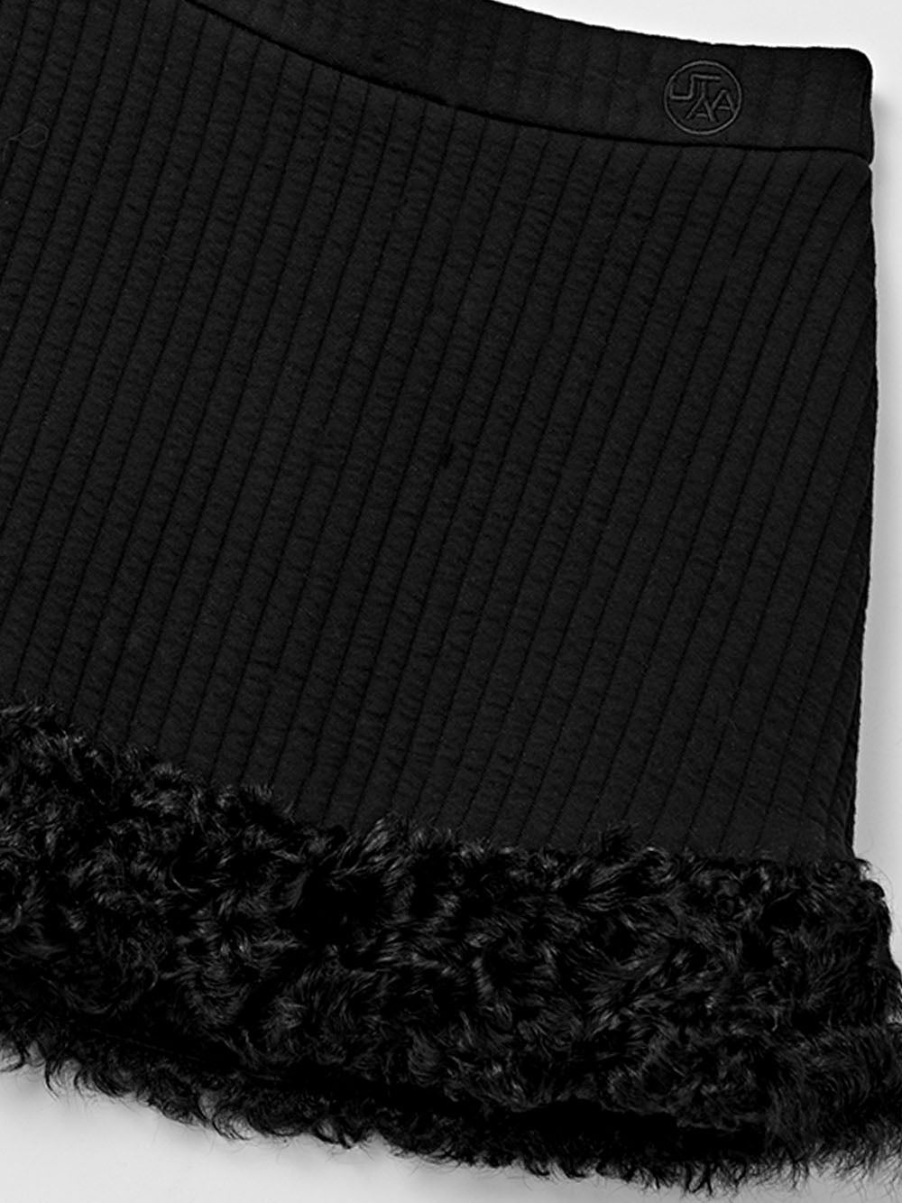 ユタ ドゥーヴェイウールベーシックスカート