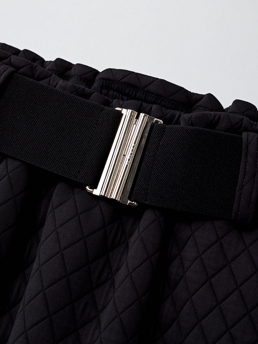 ユタ ダイヤモンドキルティングロングスカート