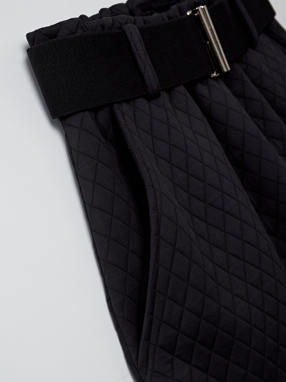 ユタ ダイヤモンドキルティングロングスカート