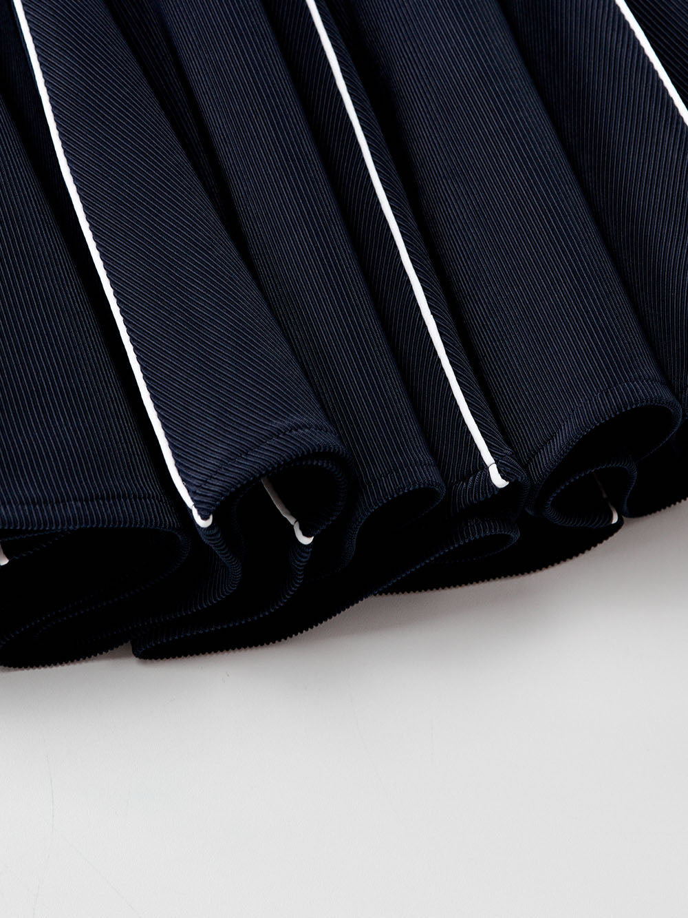 ユタ ドゥカートエンジェルラインフレアスカート