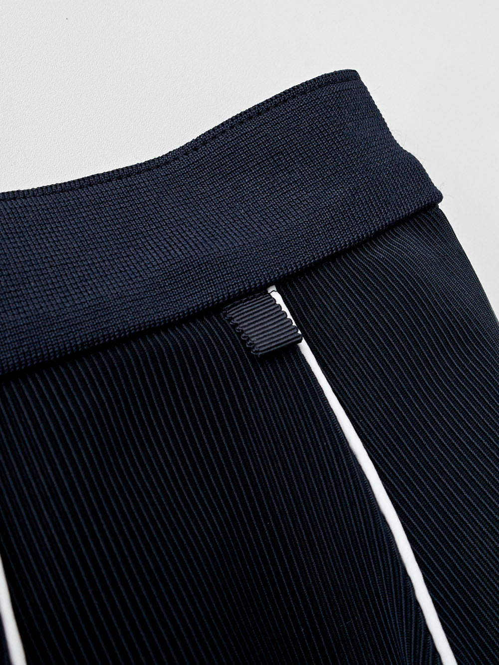 ユタ ドゥカートエンジェルラインフレアスカート