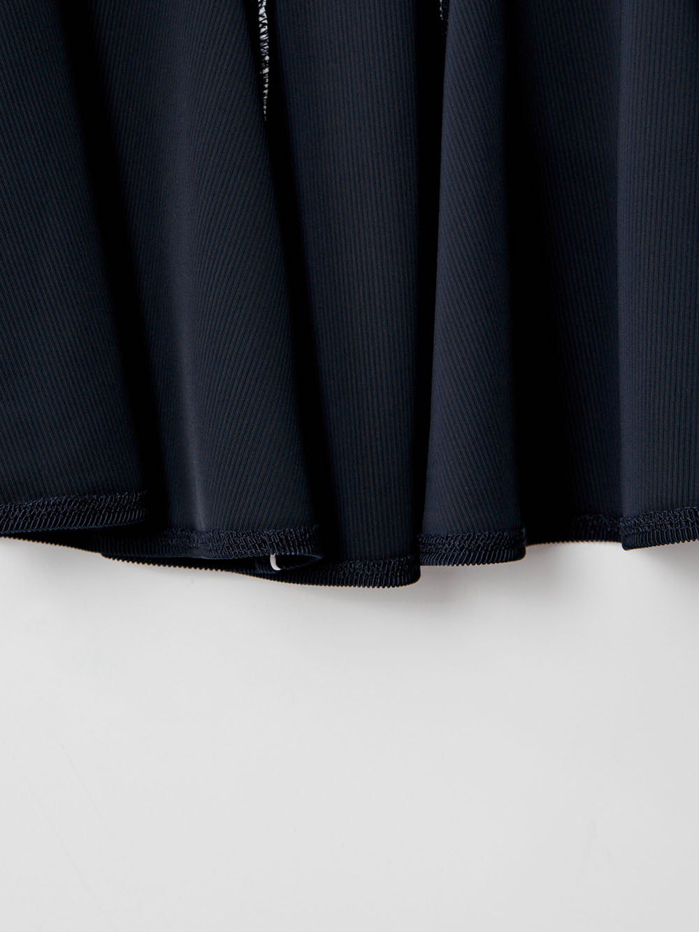 ユタ ドゥカートエンジェルラインフレアスカート