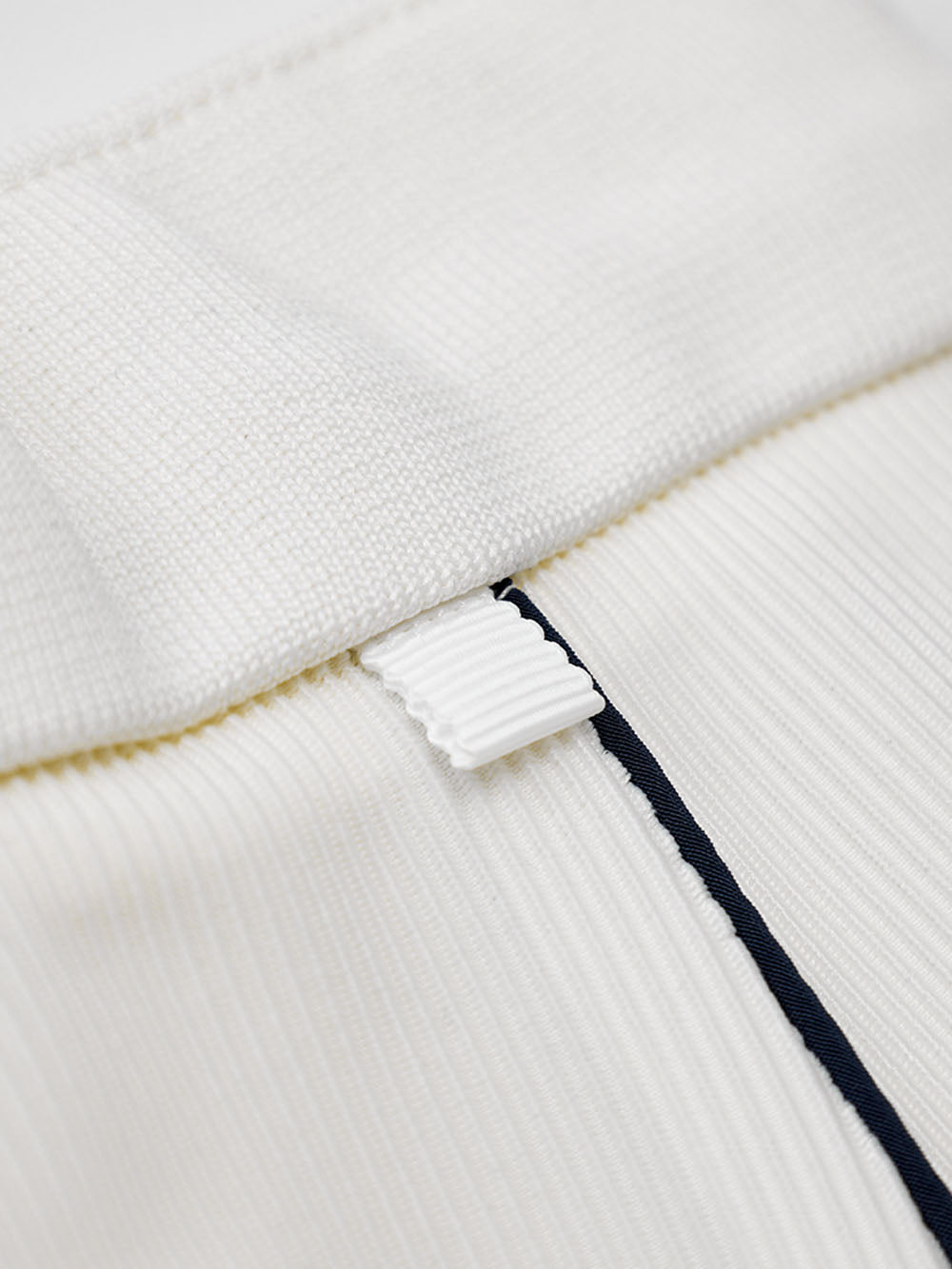 ユタ ドゥカートエンジェルラインフレアスカート