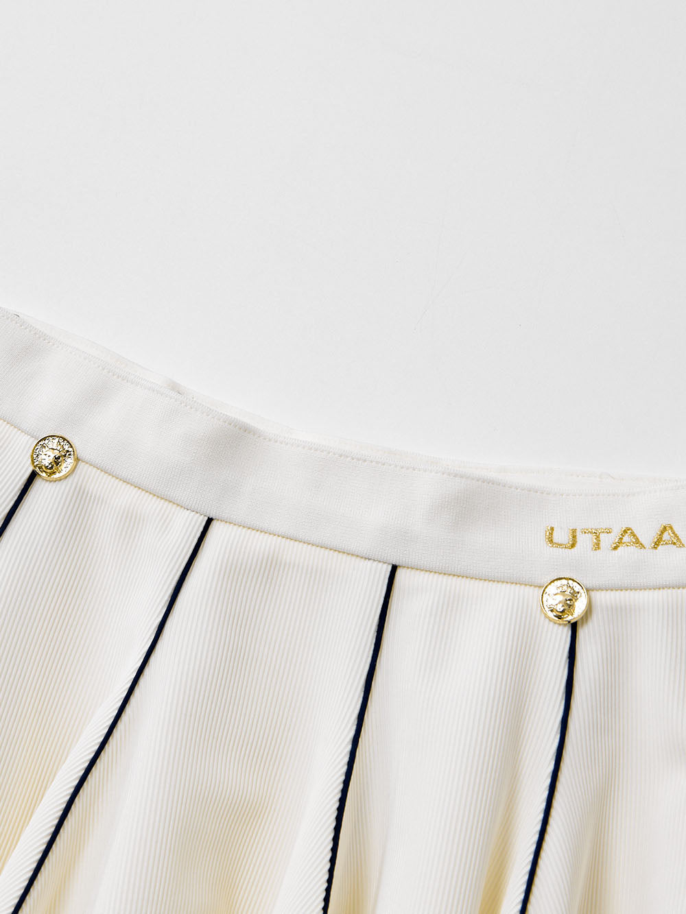 ユタ ドゥカートエンジェルラインフレアスカート