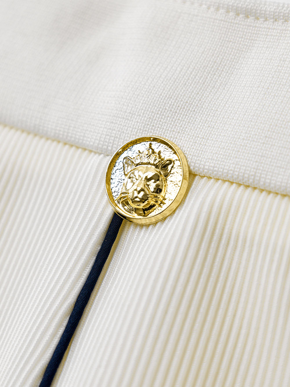 ユタ ドゥカートエンジェルラインフレアスカート