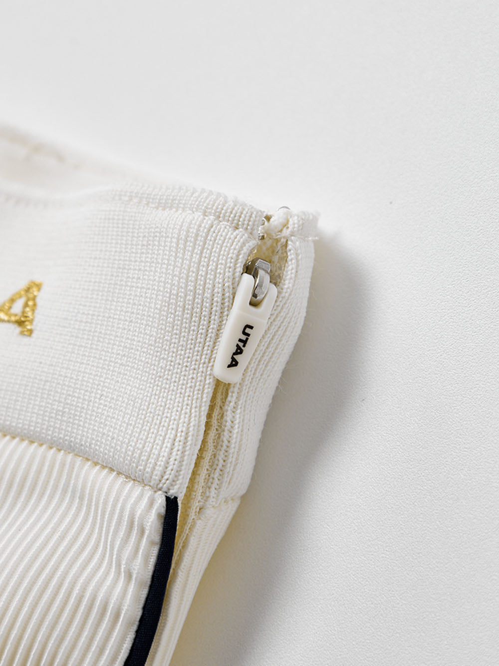 ユタ ドゥカートエンジェルラインフレアスカート