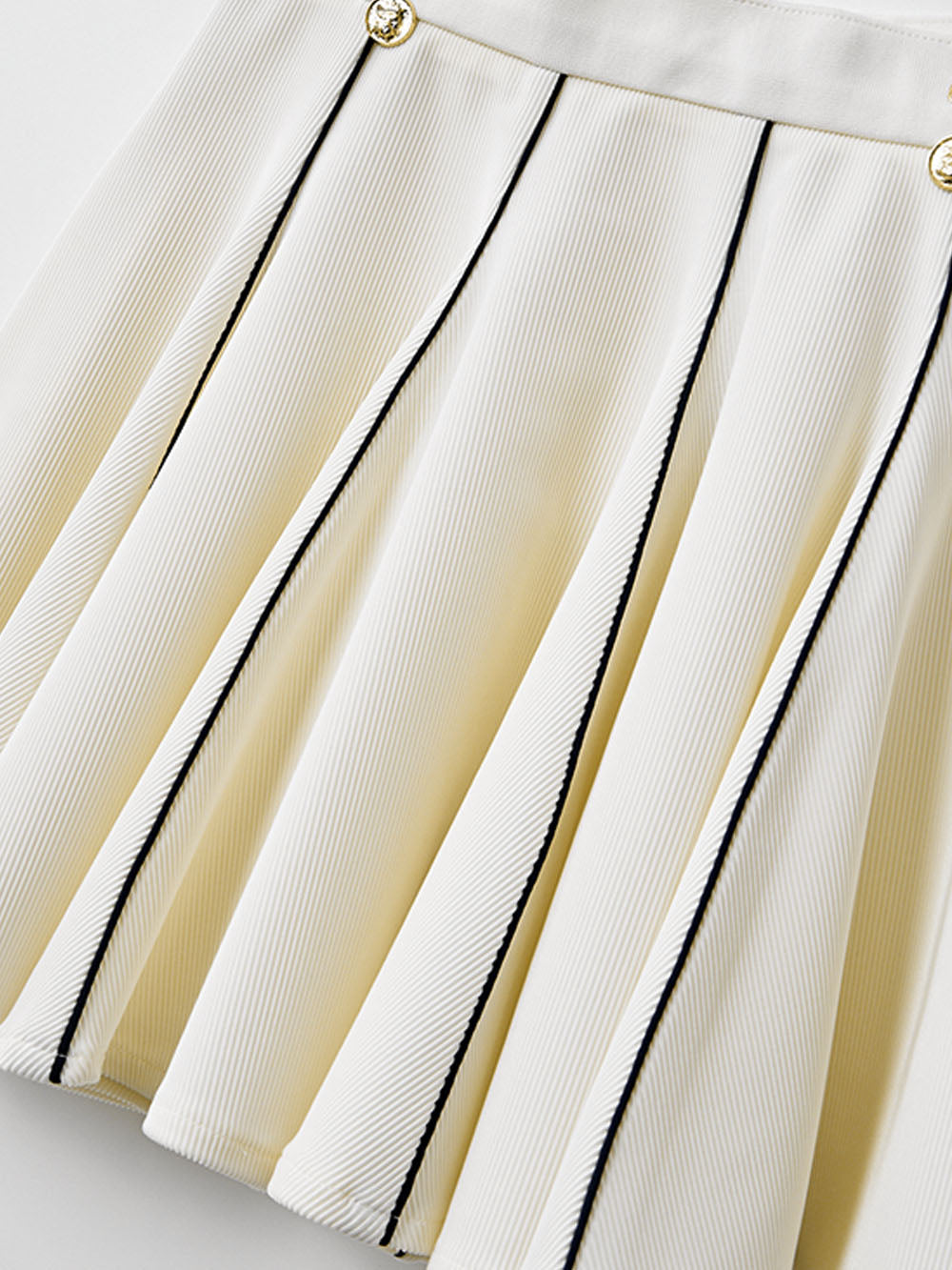 ユタ ドゥカートエンジェルラインフレアスカート