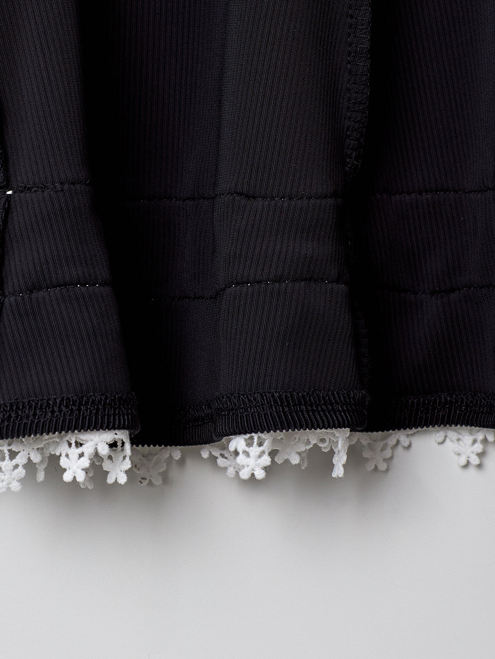 ユタ ノートルダムリボンレースフレアスカート