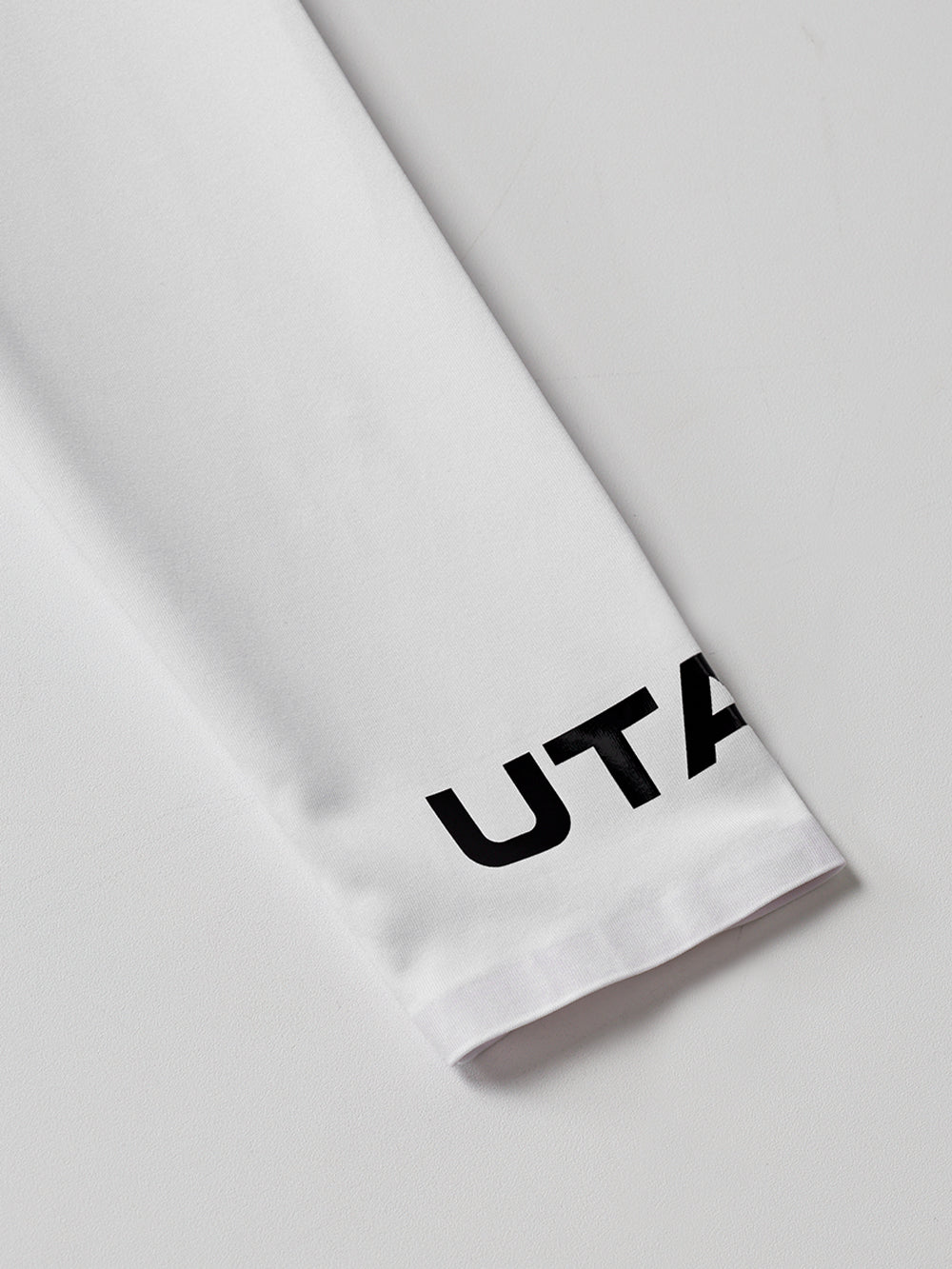 ユタ スイングフィットロゴテープPKスリーブ (女性用)