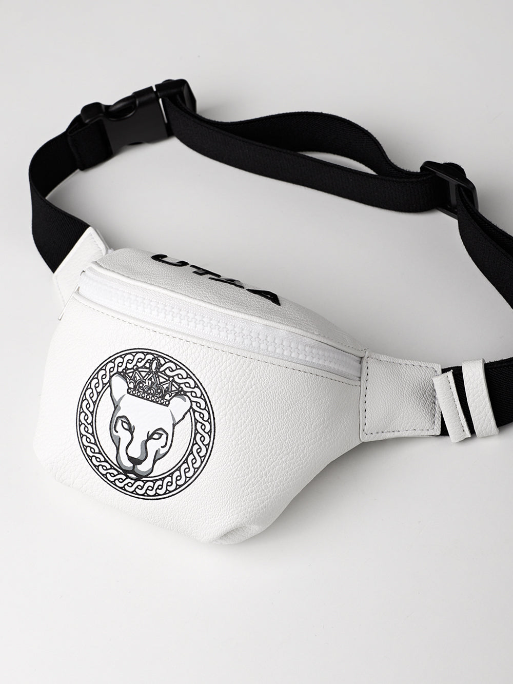 ユタ スクドリングパンサーベルトバッグ