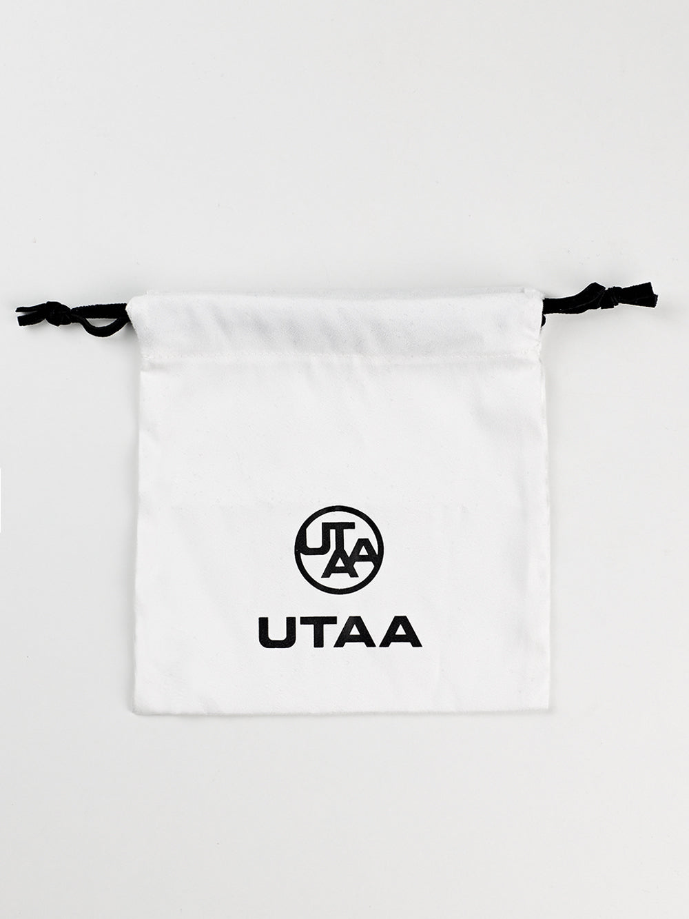 ユタ スクドリングパンサーボールポーチ