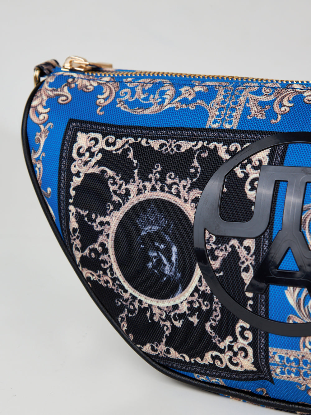 ユタ ネオンバロックハーフムーンクロスバッグ