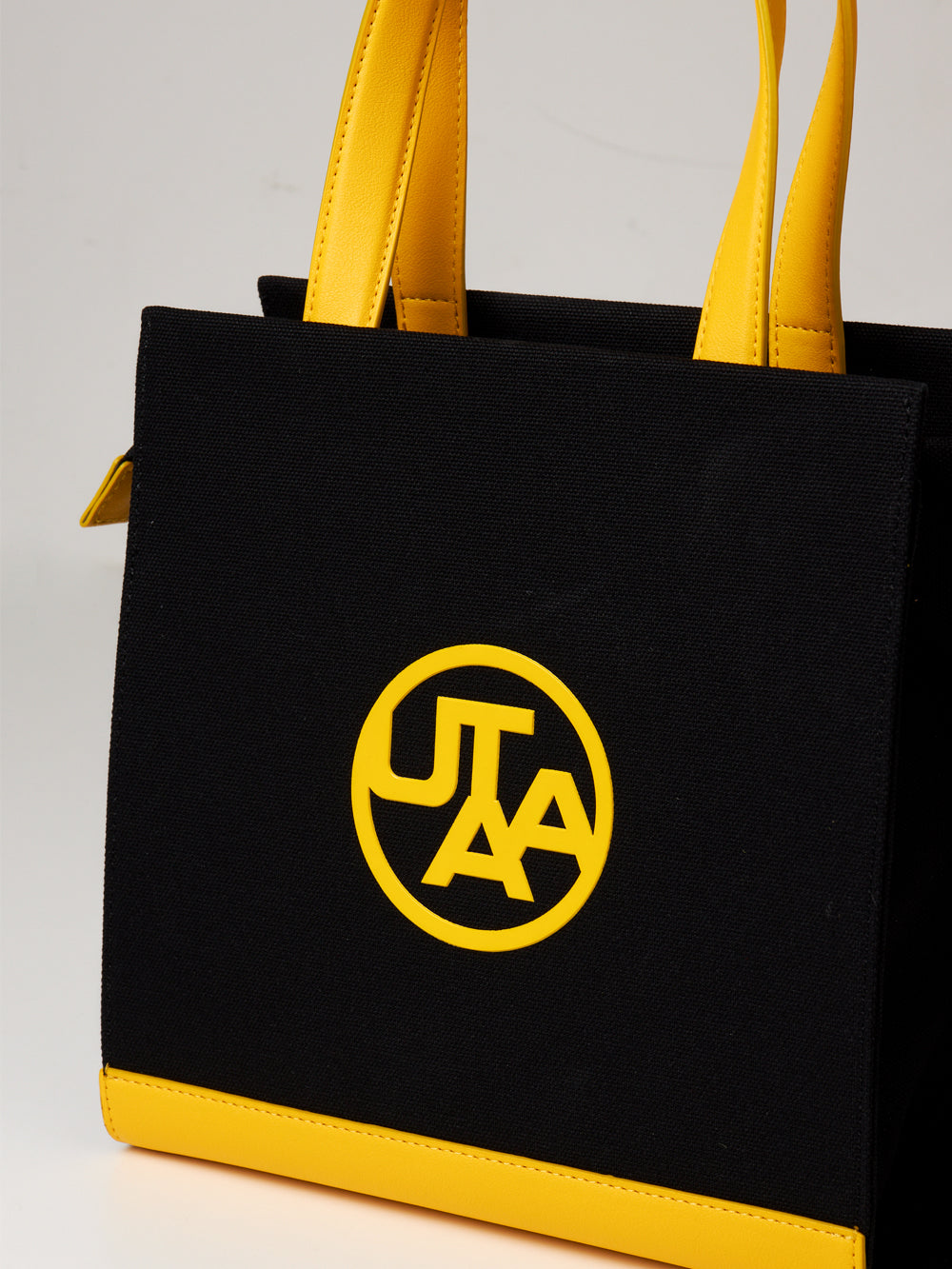 ユタ カラーマッチエンブレムトッドバッグ