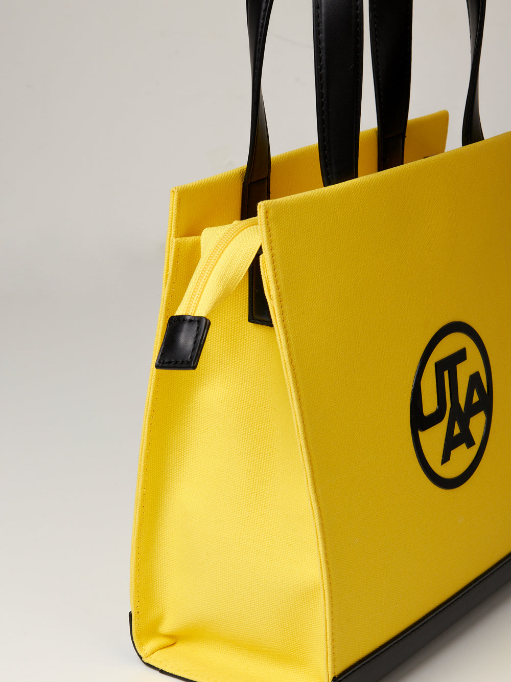 ユタ カラーマッチエンブレムトッドバッグ