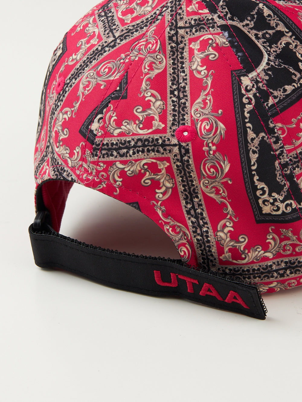 UTAA バッキンガムGolfキャップ ダークピンク : Women's