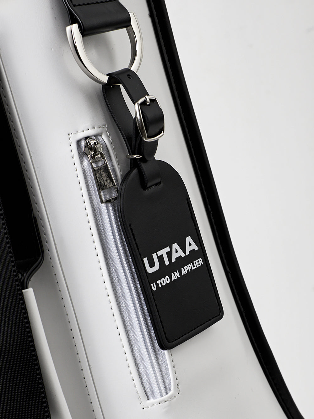 UTAA パッセンジャースポーツハーフバッグ ホワイト