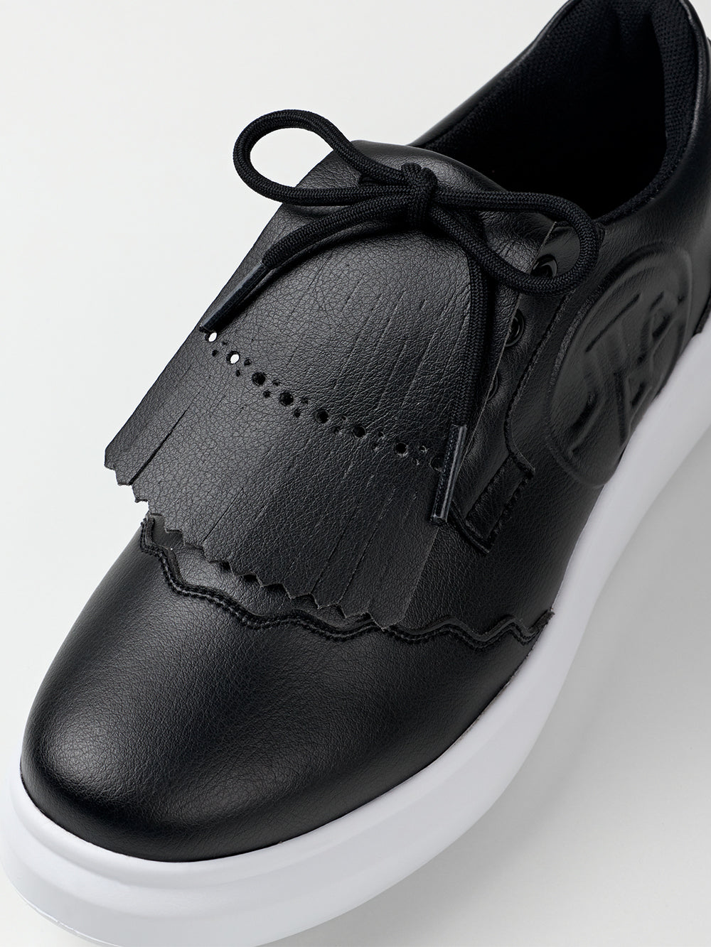 ユタ ダービーキルティーゴルフスニーカー (女性用)