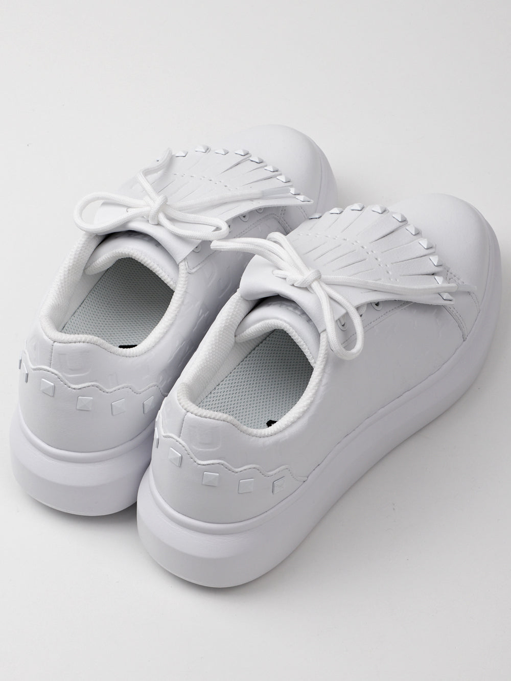 ユタ マーカー ダービー スタッド キルティ スニーカー : 女性用