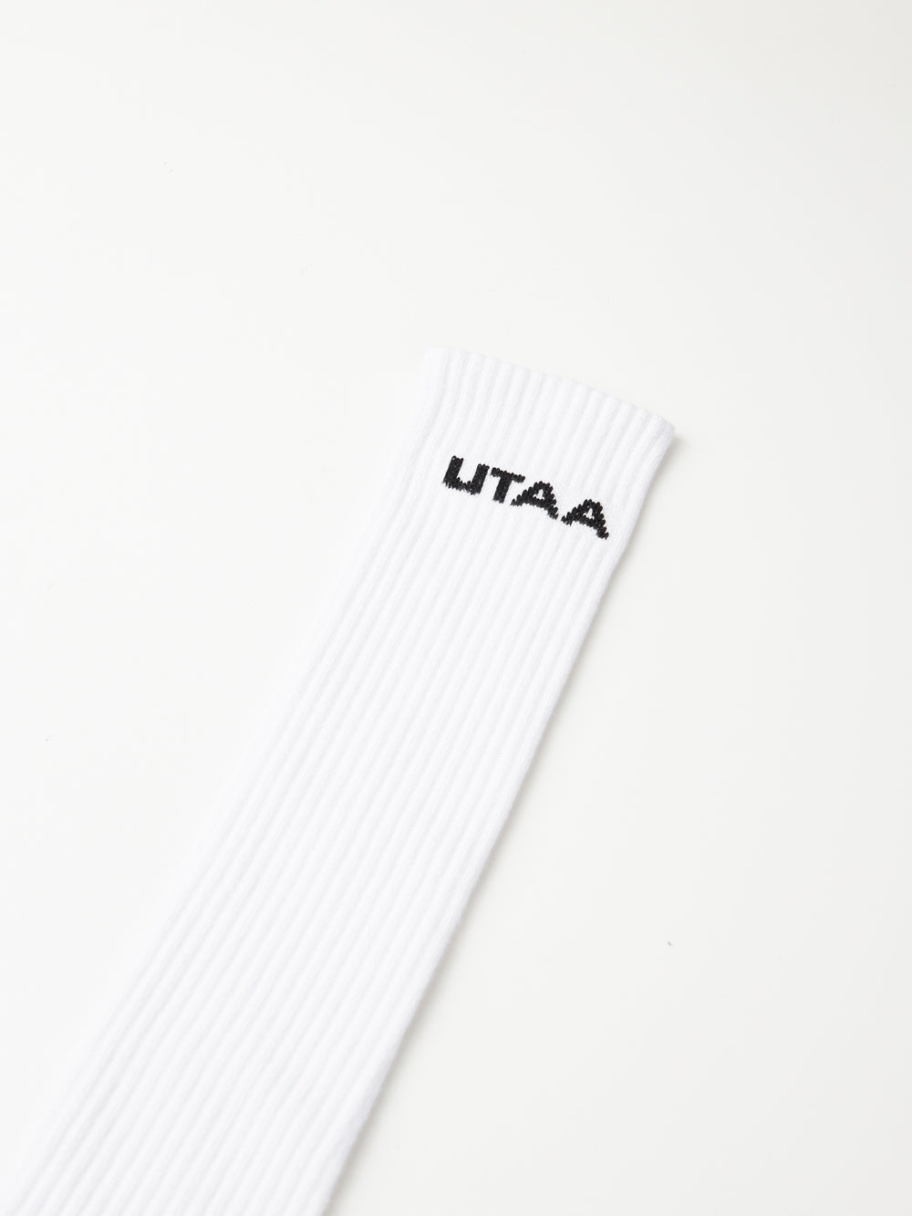 UTAA SimpleロゴKneeソックス ホワイト : Women's