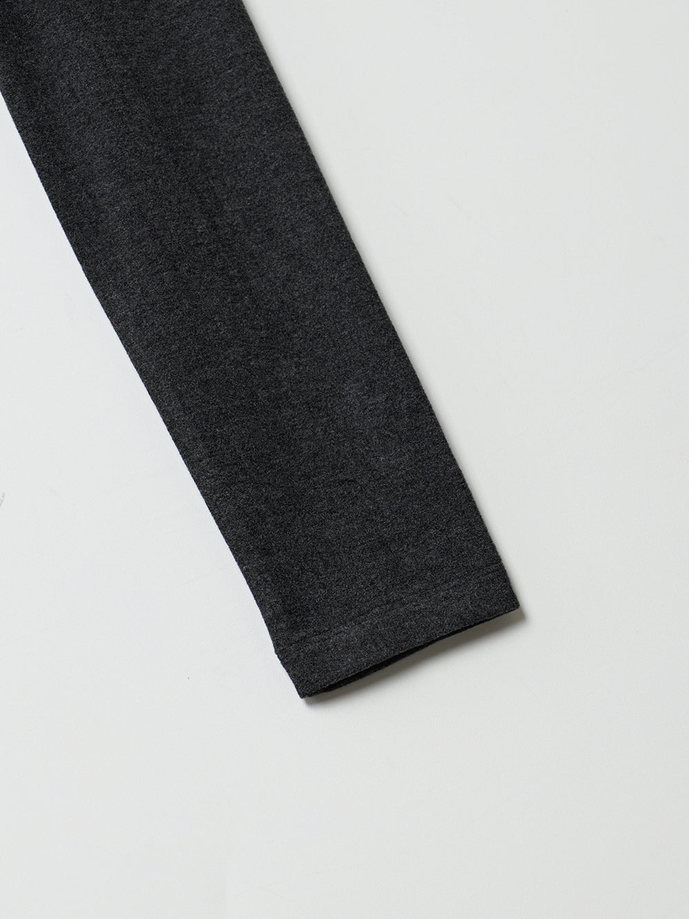 ユタ ソフトロゴタートルネックスリーブ (女性用)