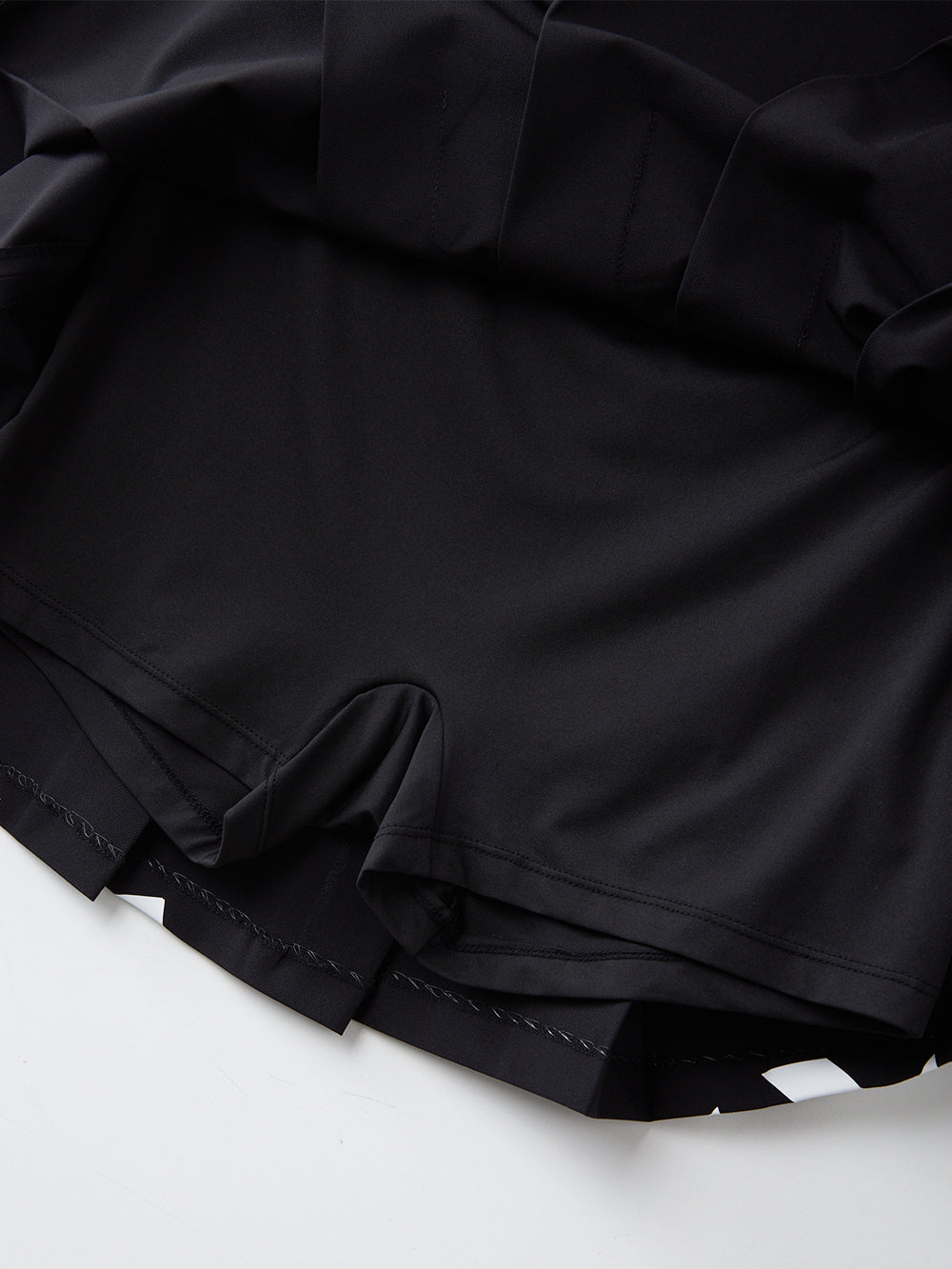 ユタ ロゴウェーブフレアスカート (女性用)