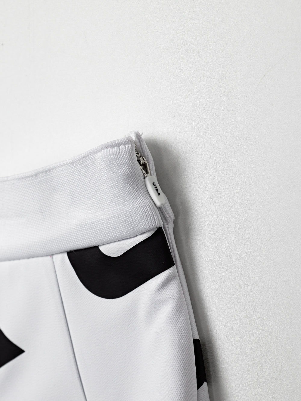 ユタ ロゴウェーブフレアスカート (女性用)