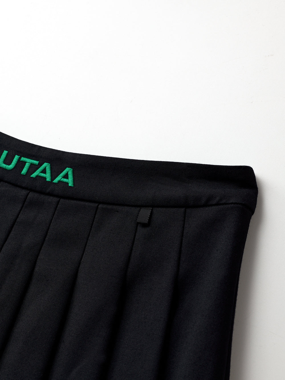 UTAA Puttニットフレアスカート ブラック : Women's