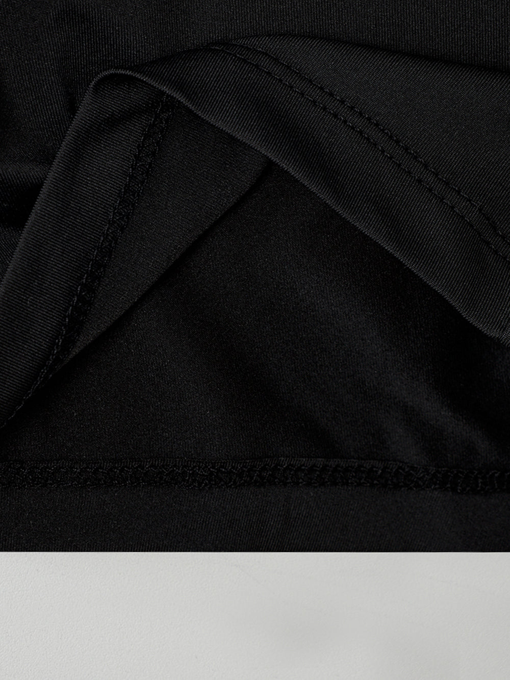 ユタ ドゥカットピンキングフレアスカート