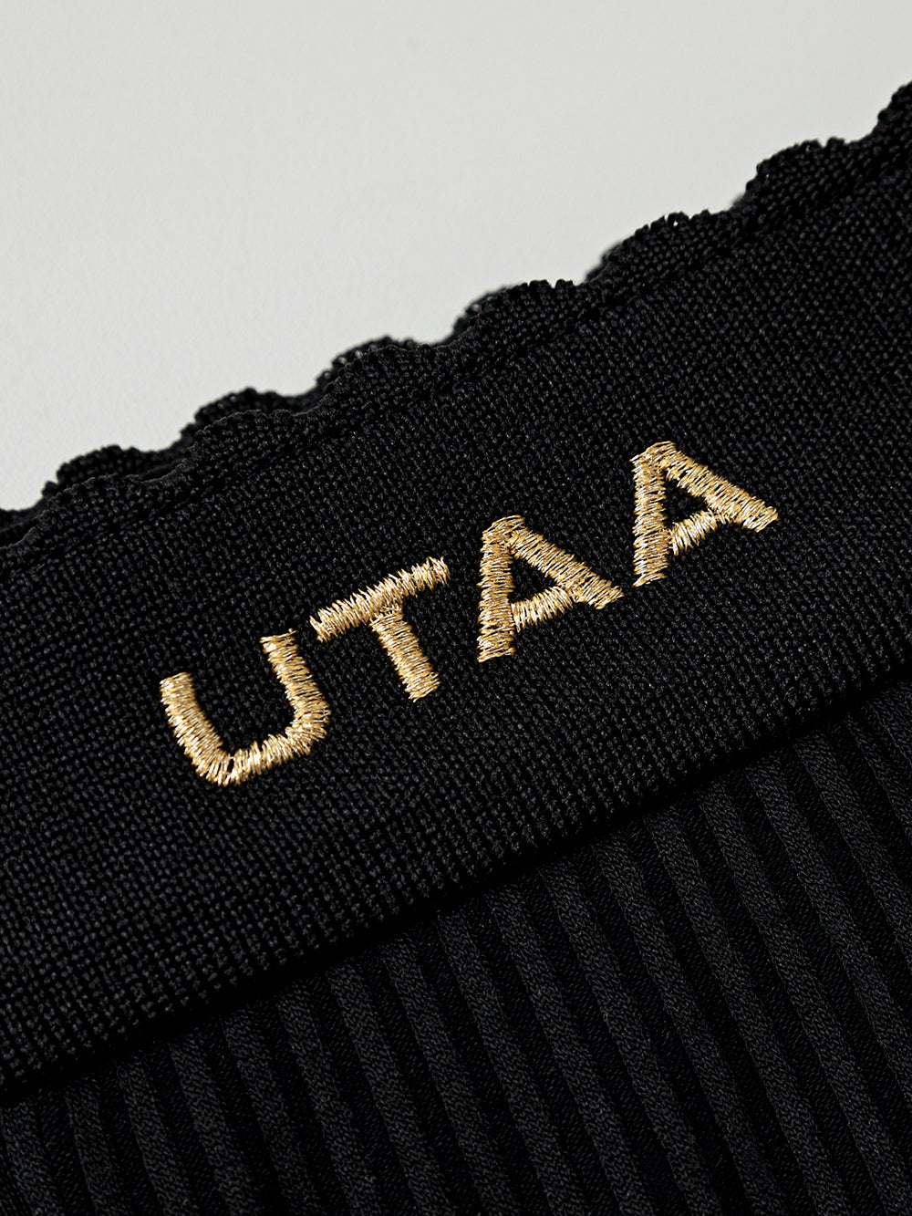 ユタ ドゥカットピンキングフレアスカート