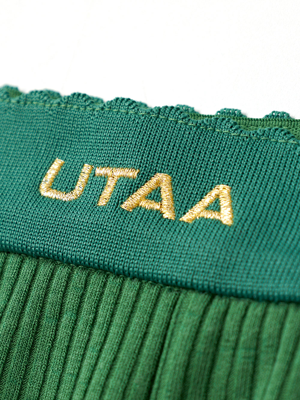 ユタ ドゥカットピンキングフレアスカート