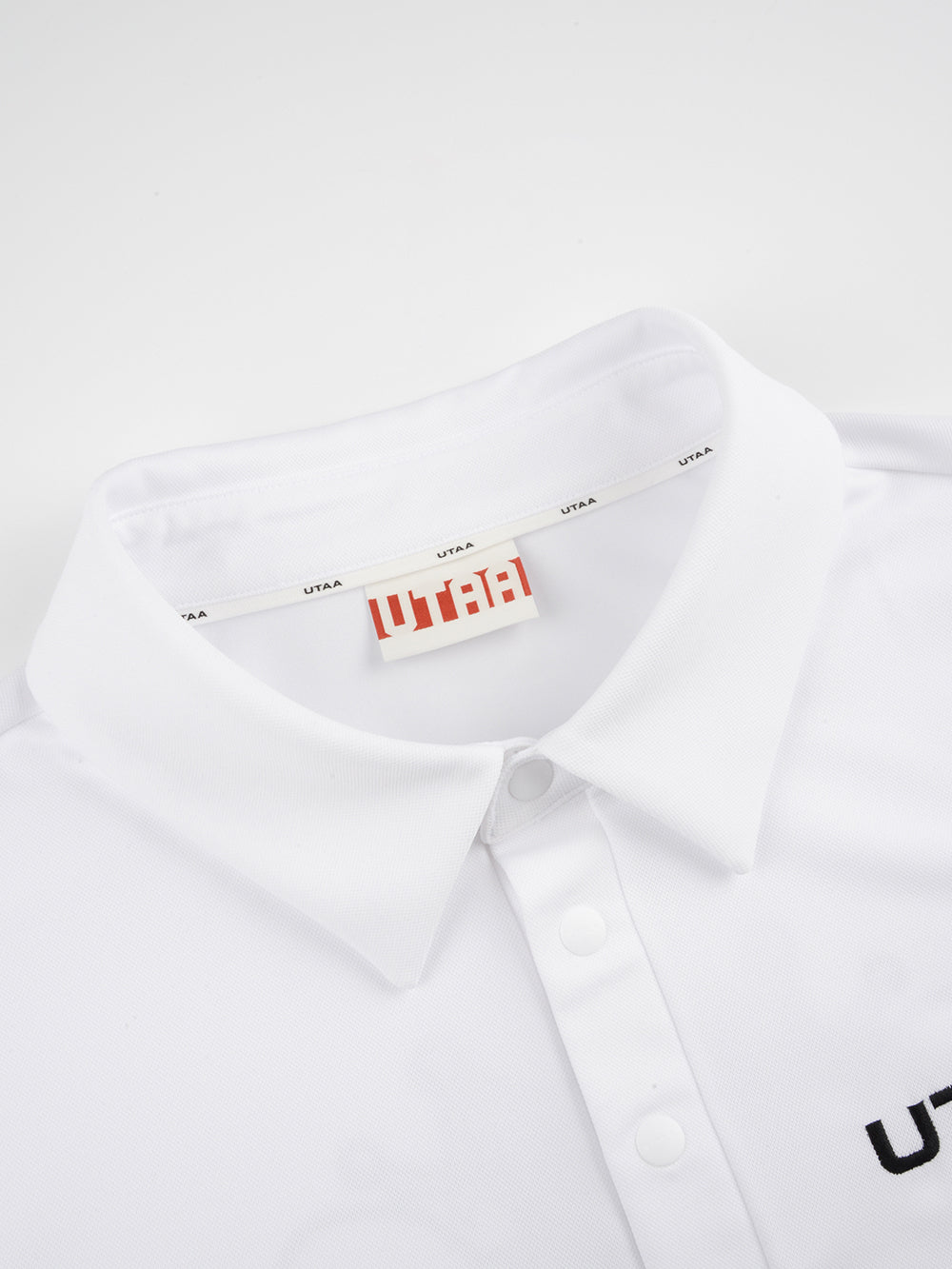 UTAA タグラインクラウンパンサーTシャツ ホワイト:レディース