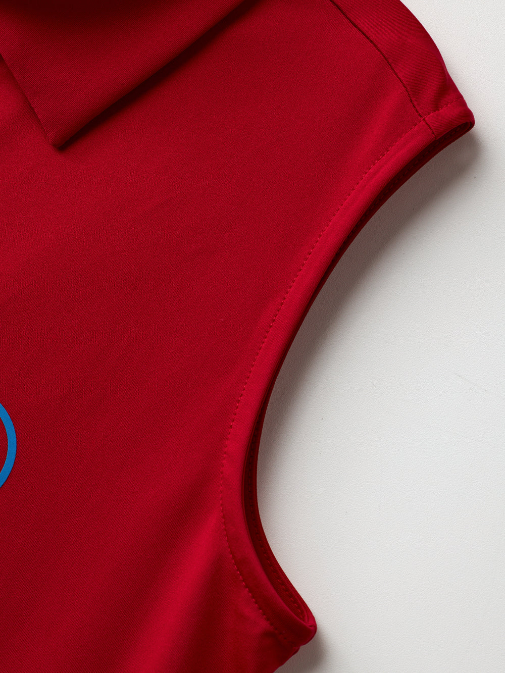 UTAA シンボルスリーブTシャツ レッド : Women's