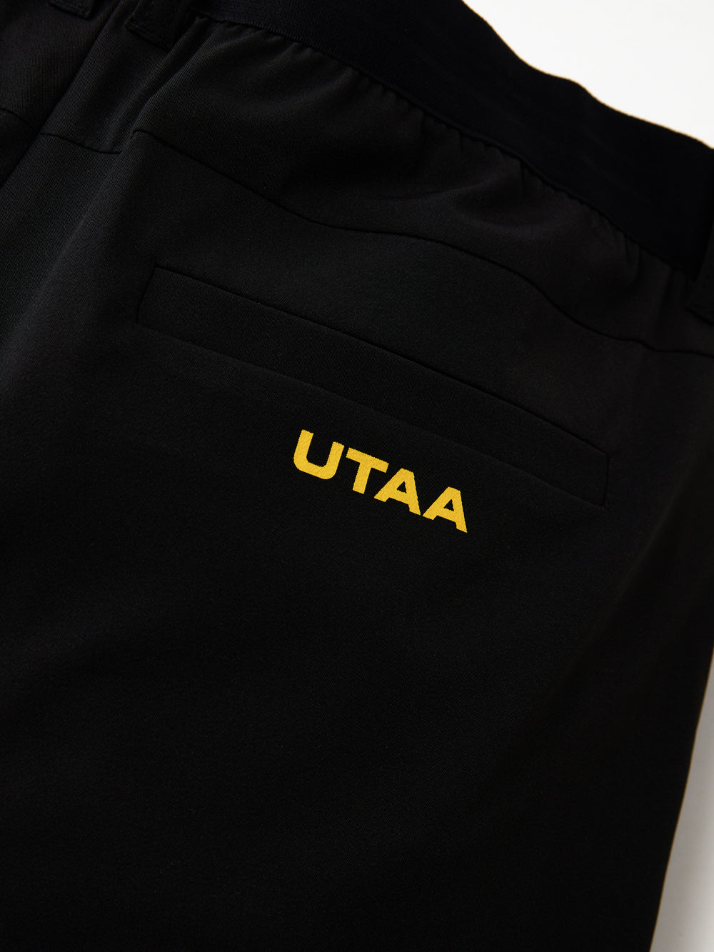 UTAA シンボルロゴパンツ ブラック : Men's