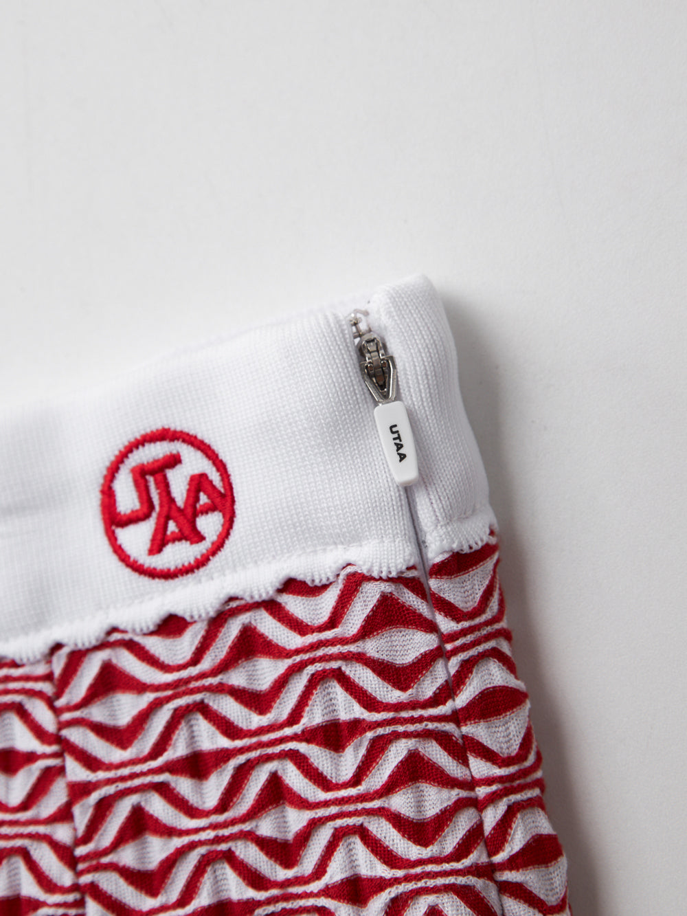 UTAA Rippleパターンフレアスカート レッド : Women's