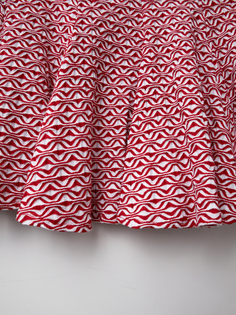 UTAA Rippleパターンフレアスカート レッド : Women's